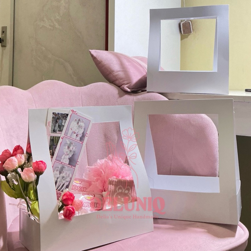 

DELUNIQ KOTAK BUNGA TENTENG / FLOWER BOX / HANDY BAG / FLORIST BOX / FLOWER BOUQET / HANDY FLOWER BOX