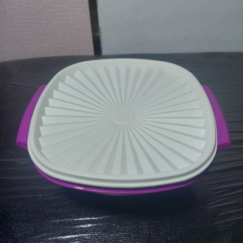 tupperware servalier bowl 600ml (preloved)
