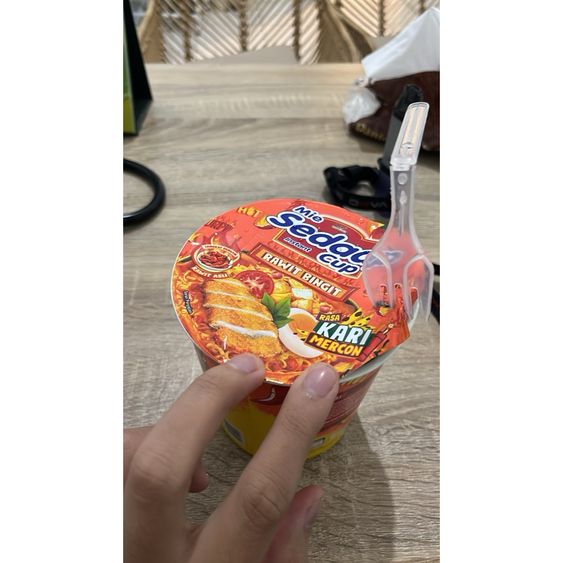 

POP MIE RAWIT BINGIT HOT