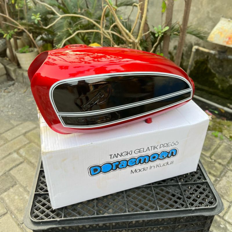 TANGKI CB 100 DORAEMON MERAH US TENGKI CB 100 PRES DORAEMON MOTIF CAT MERAH US