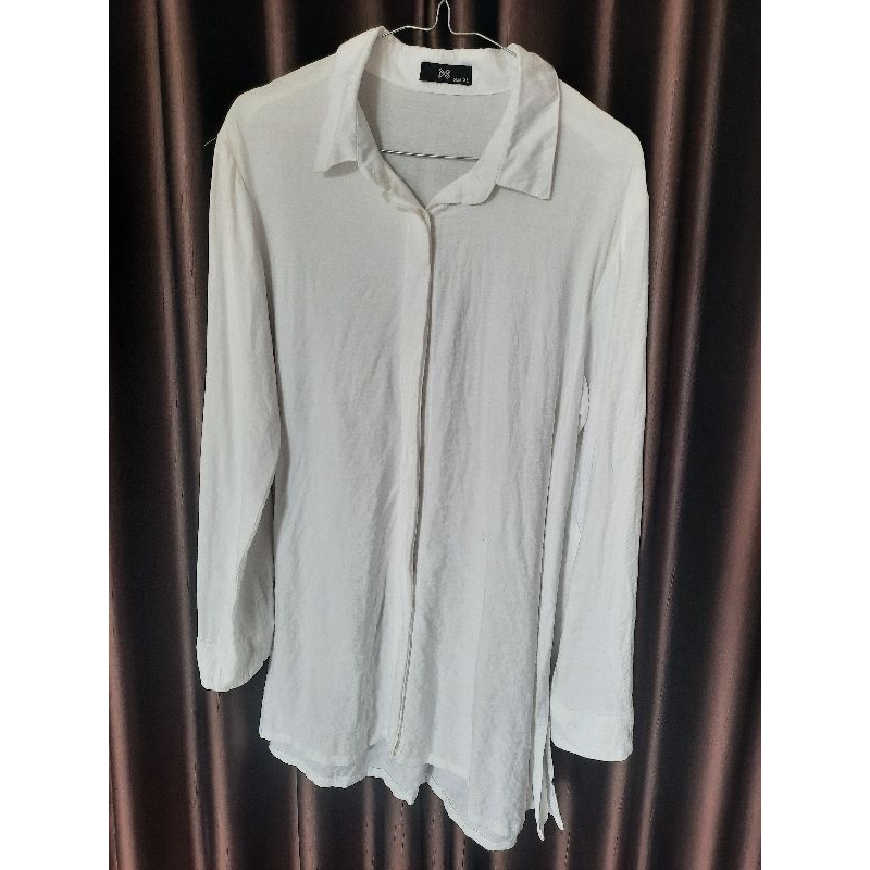Preloved - Kemeja Putih Blouse Atasan Wanita Semi Formal