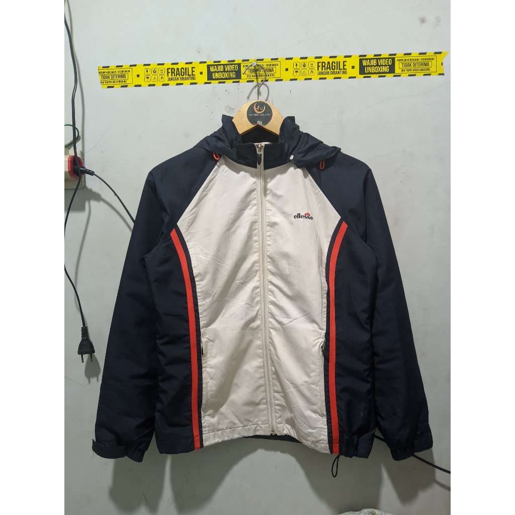 windbreaker ellesse