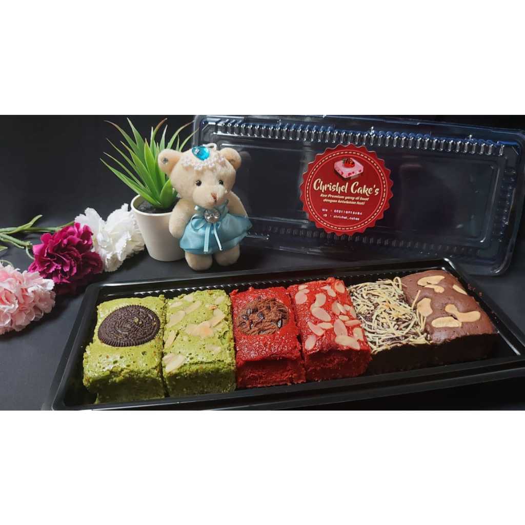 

Brownies Mix (Matcha 2, Red Velvet 2, Coklat 2) 30x10