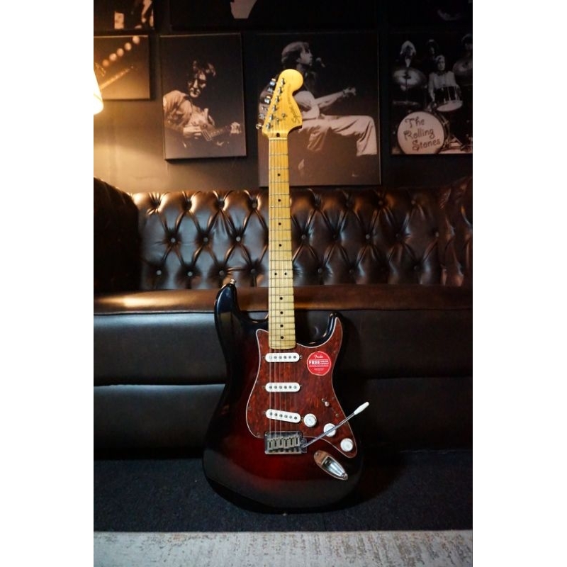 Squier Stratocaster Standard Series Mulus like new