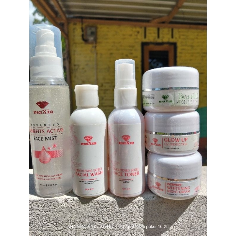 ECER CREAM SIANG MAXIE GLOW UP