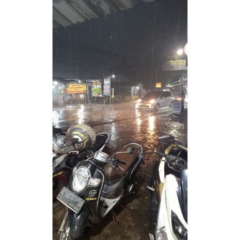Motor bekas scoopy tahun 2018