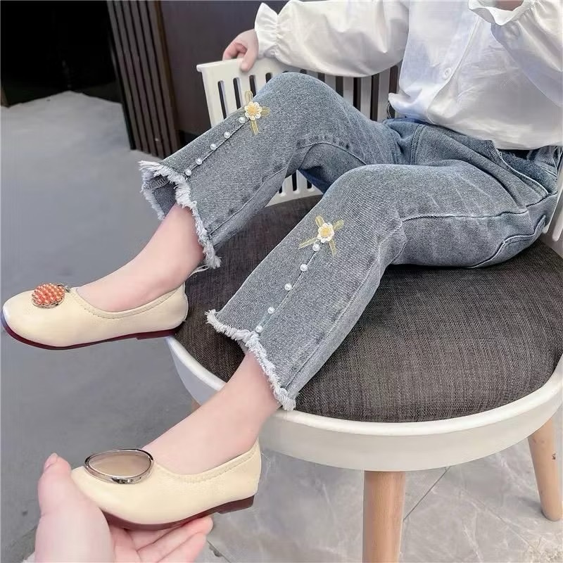 CELANA JEANS CUTBRAY ANAK PEREMPUAN / CELANA JEANS CUTBRAY ANAK PEREMPUAN