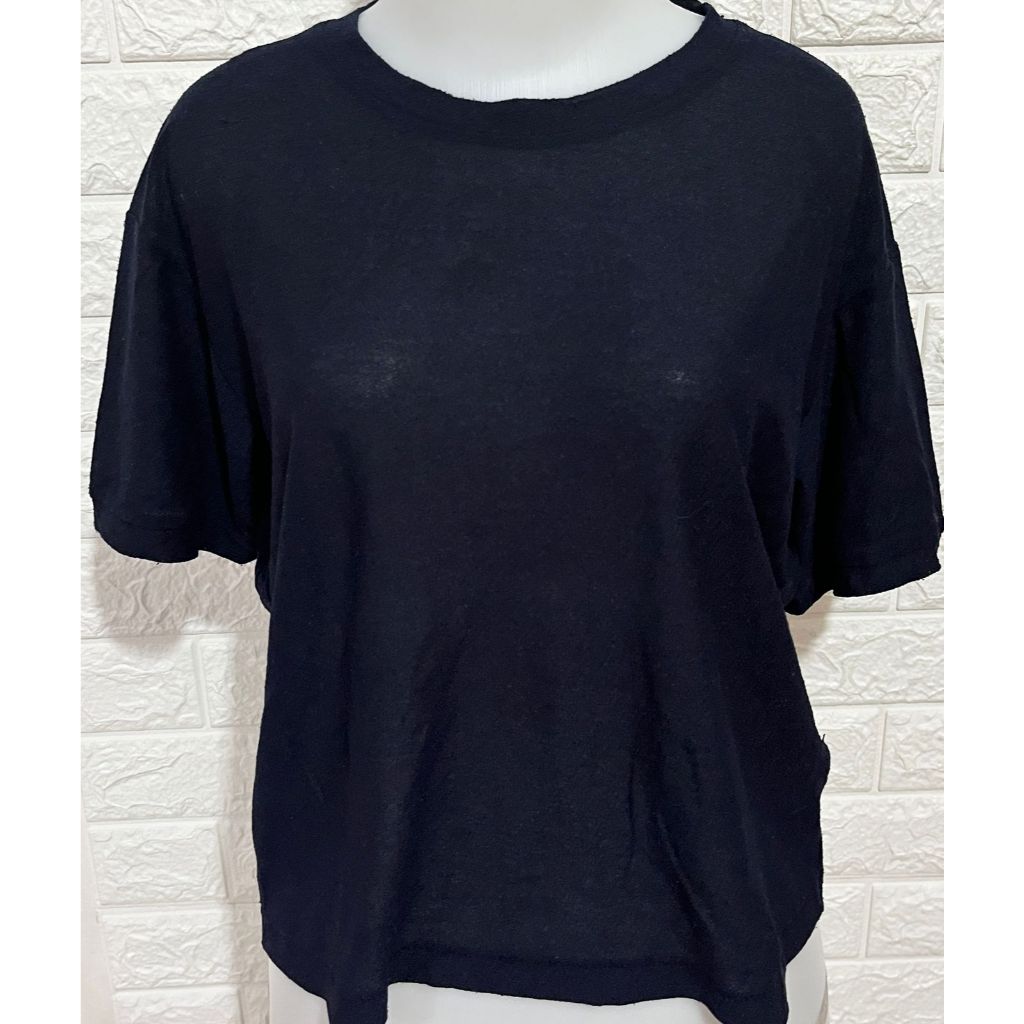 ATASAN RAJUT CROP OVERSIZE BRAND UNIQLO