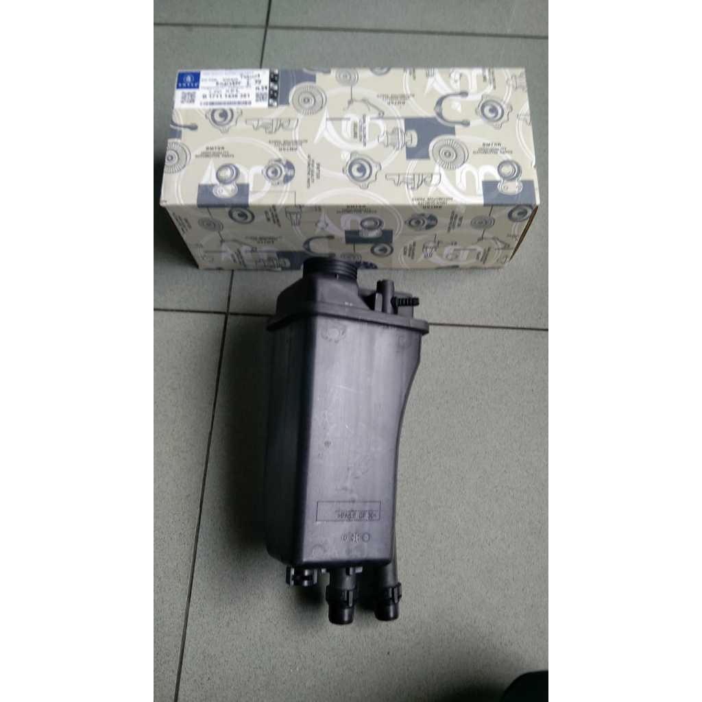 TABUNG RADIATOR BMW E39 17111436381