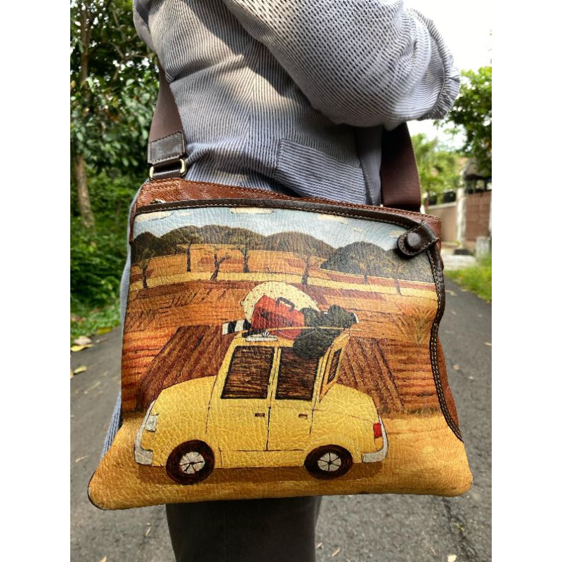 Sonovi crossbody bag preloved