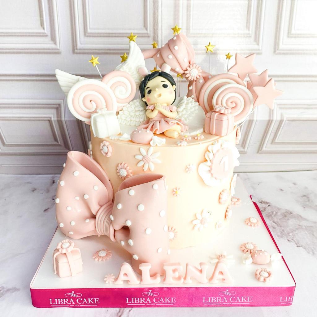 

Kue ulang tahun/Birthday Cake/Kue Ultah tema baby one month girl/kue birthday jakarta