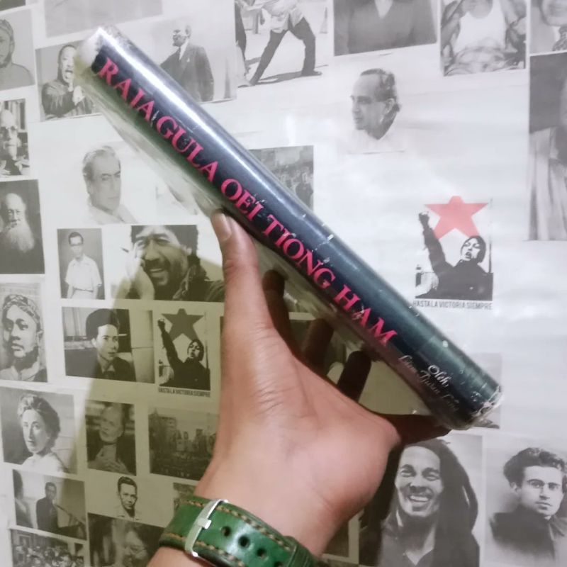 Raja Gula Oei Tiong Ham | Liem Tjwan Ling | Buku Harian Santa Maria Faustina Kowalska | Pemburu Kuma