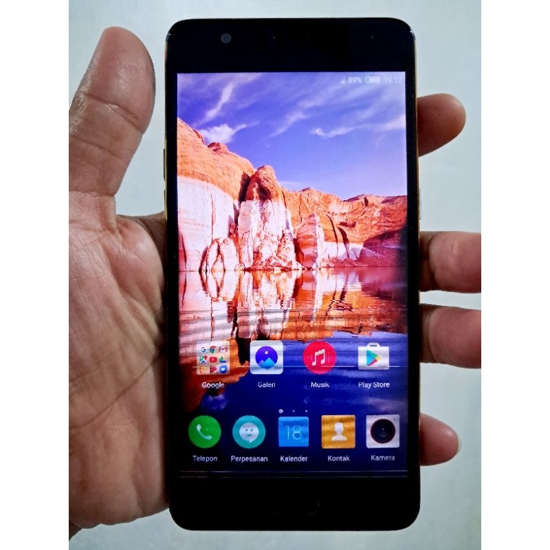 Nubia M2 Lite Ram 4/32 4G ( Minus layar garis sentuh normal )