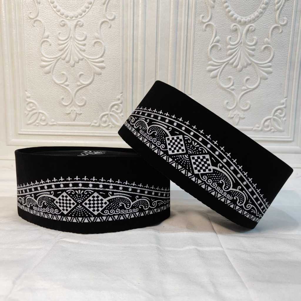 TERBARU Peci Songkok Kopiah Hitam Motif Batik Silver Tinggi 9cm - Peci Berkualitas Keren Bisa Bayar 