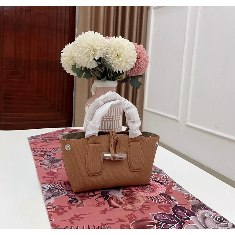 [ORIGINAL 100%] LC Roseau XS Handbag - Walnut