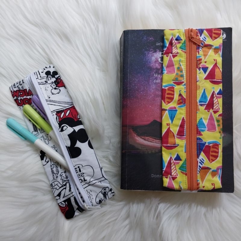 

PEN SLEEVE / PEN HOLDER / TEMPAT PENSIL (PRE ORDER)