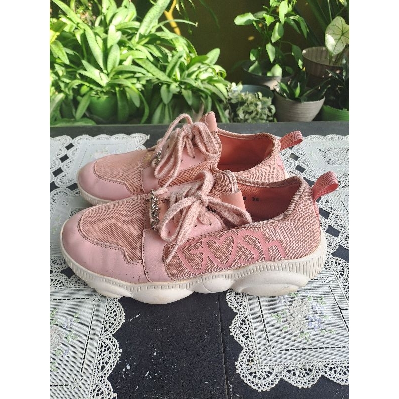 Preloved sepatu gosh