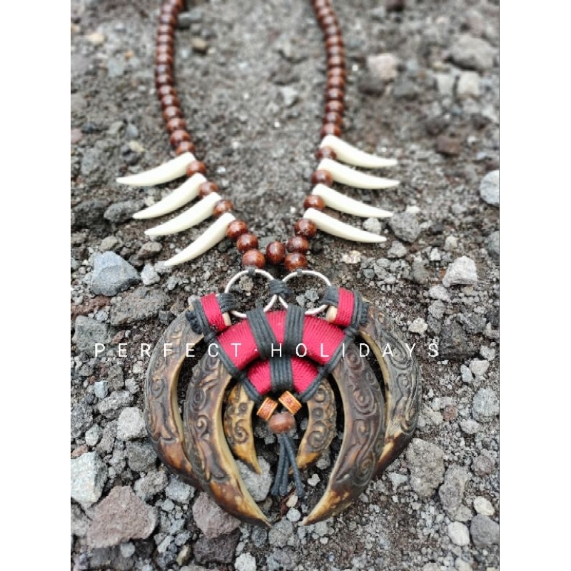 kalung etnik dayak vintage taring ukir