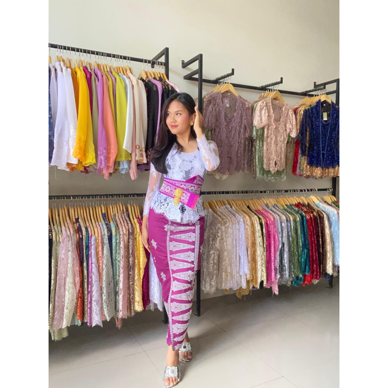 Kamen jadi Tumpal Bordir