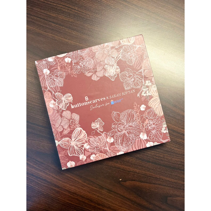 RARE ITEM Buttonscarves ORCHIDE Square Series in GARNET (NEW)