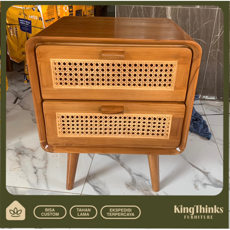 Almari Kecil / Nakas Kayu Jati Samping Tempat Tidur Retro Clasik Modern