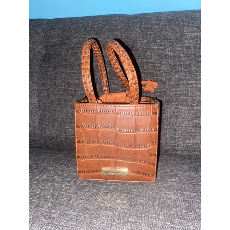 doris dorothea handle bag