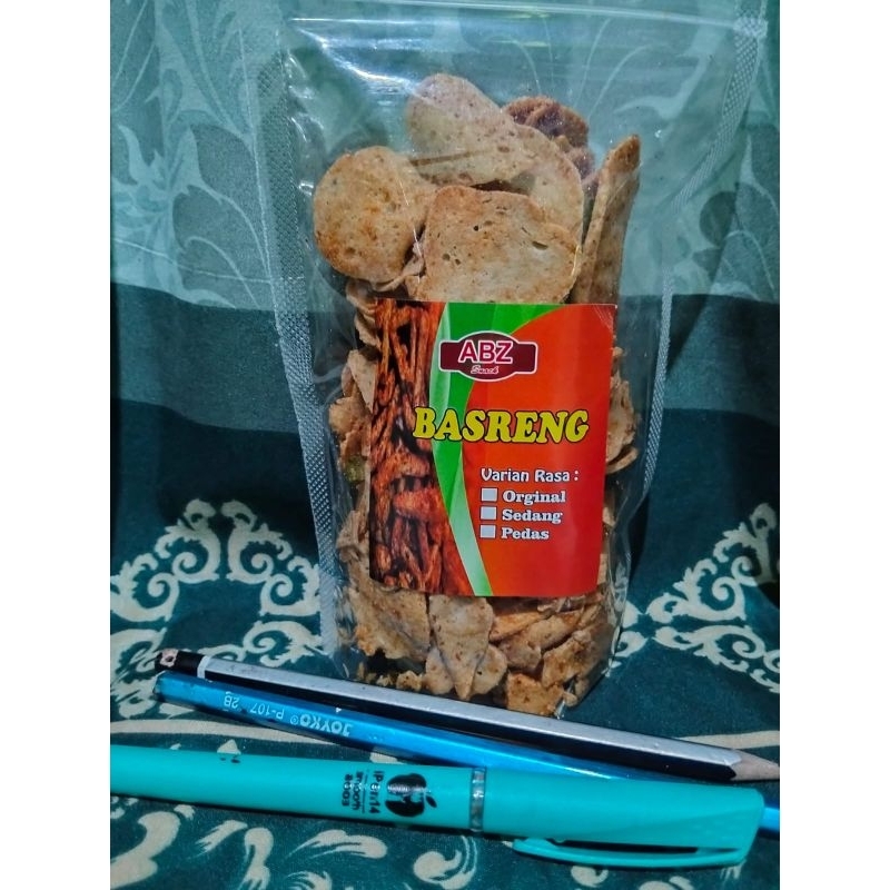 

Basreng Kriuk Ada varian original sedang dan pedas