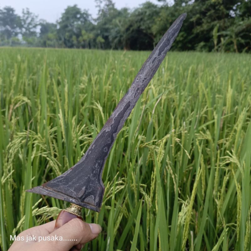 keris Pulanggeni lurus