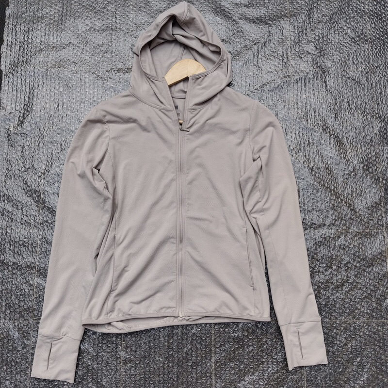 jacket Uniqlo Airism Wanita anti UV jacket Uniqlo wanita Airism