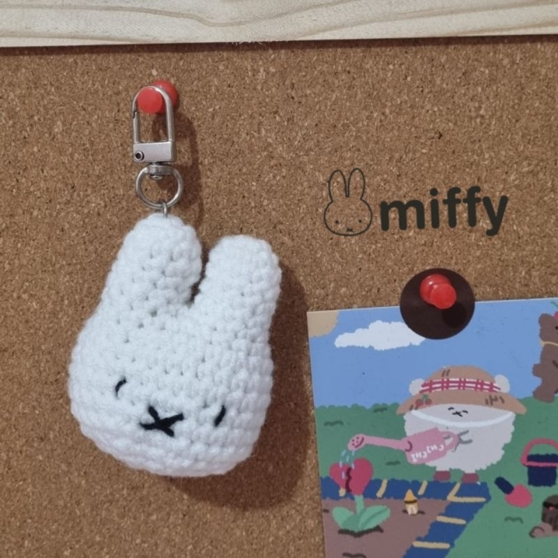 ( READY STOCK ) gantungan kunci rajut miffy | gantungan tas miffy rajut | gantungan amigurumi miffy