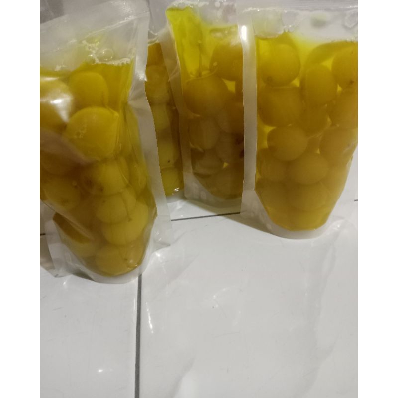 

MANISAN BUAH ANGGUR BOGOR RASA MANIS ASEM KEMASAN 400 GR..