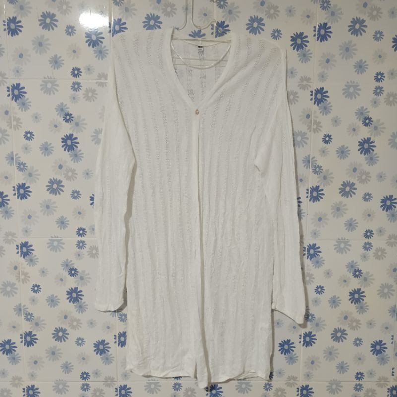 UNIQLO OUTER CARDIGAN JARING WHITE PUTIH