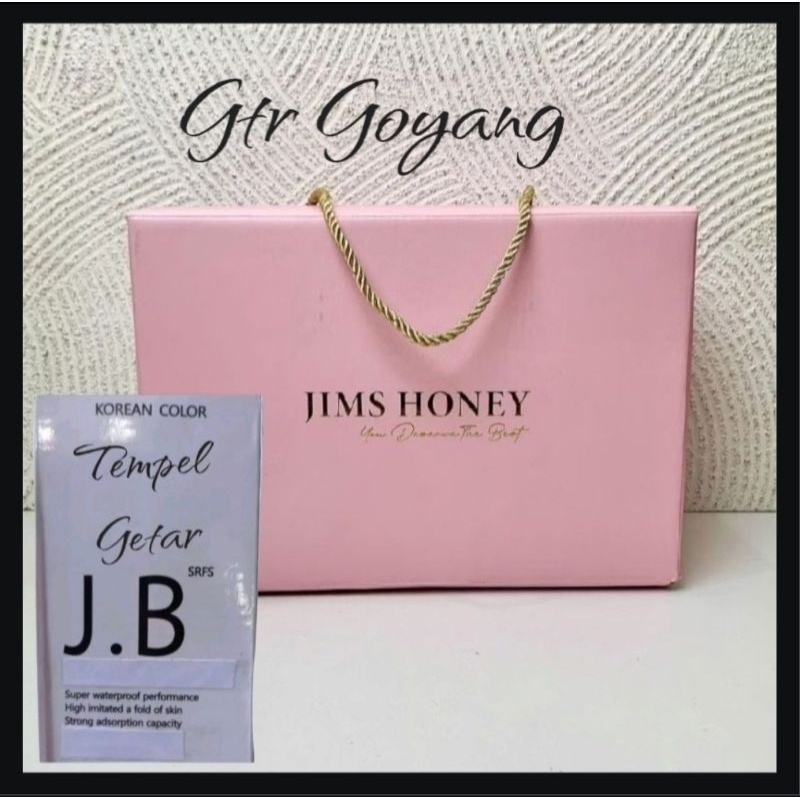 

Tas Pembungkus Kado Cocok Buat Hadiah Hampers