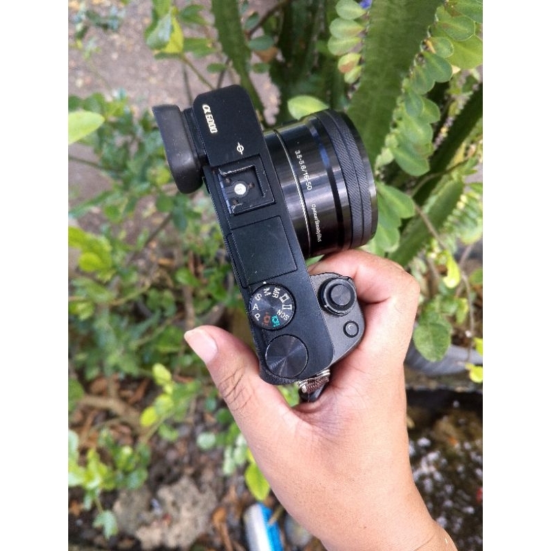 sony a6000 lensa kit