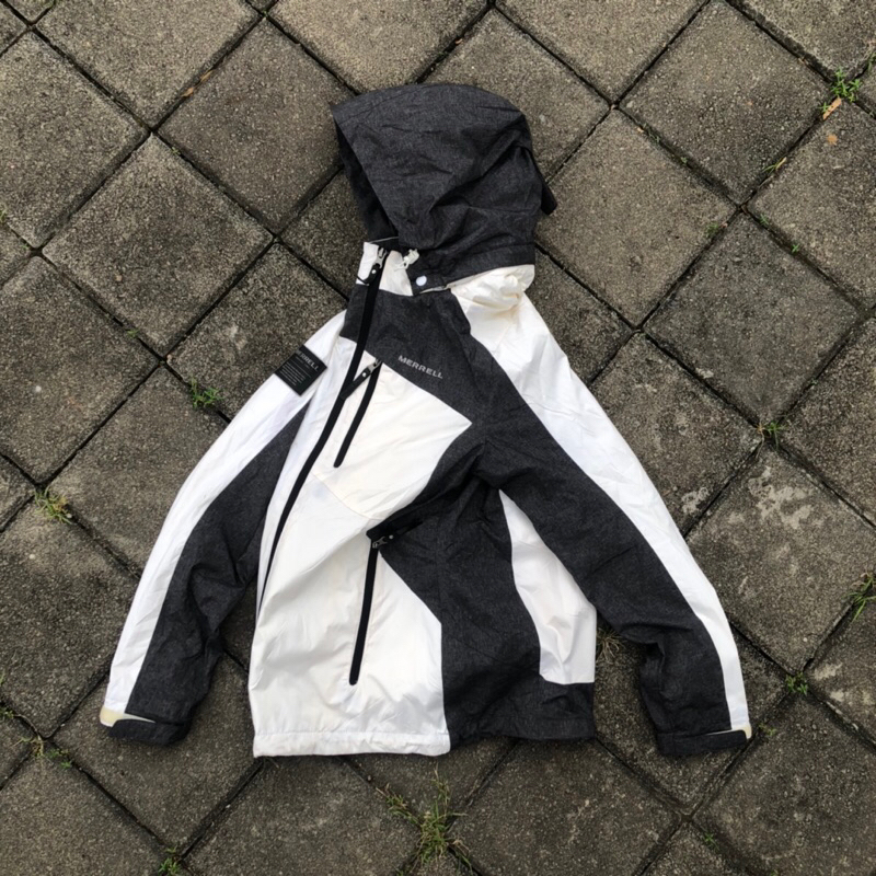 outdoor Merrell gorpcore waterproof second bekas not arcteryx