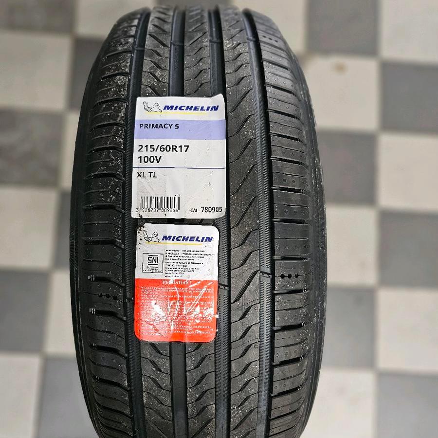 Ban Michelin Primacy 5 215/60 R17 (Ban Terios,Rush,Outlander)