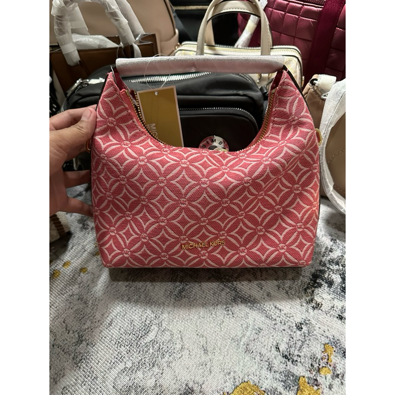 Mk Ember Small Messenger Light Berry