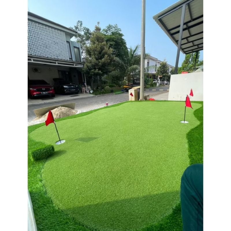 Pembuatan Lapangan Mini Golf Sintetis