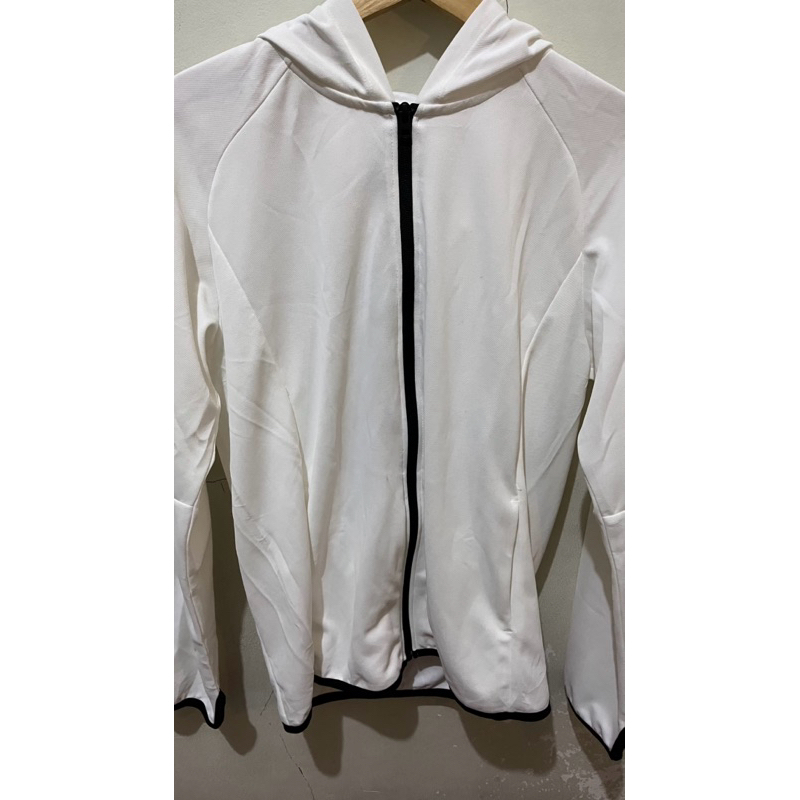 Jaket Airsm Running uniqlo size m