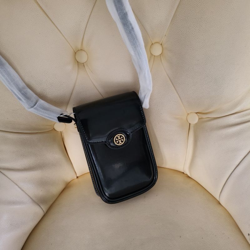 tb robinson phone bag tory burch