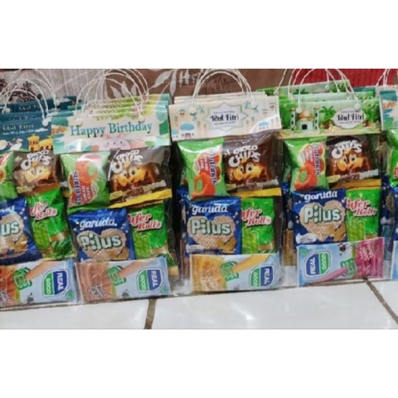 

10 Bungkus snack ulang tahun anak