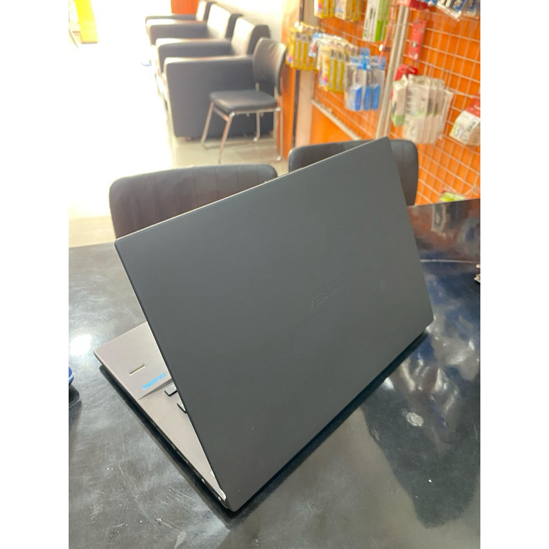 Asus Cor i5 PU403UF gen6