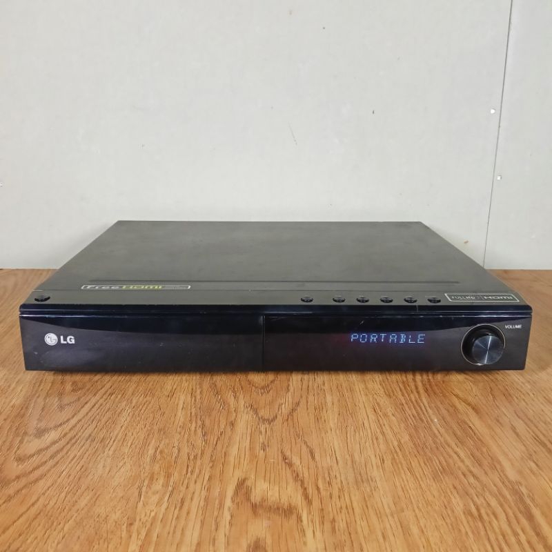 Ampli DVD home theater LG HT806PM 850watt bekas normal