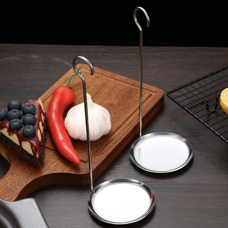 Alat penggorengan bakwan bahan Stainless. alat penggorengan pancake. sendok goreng bakwan. sendok go