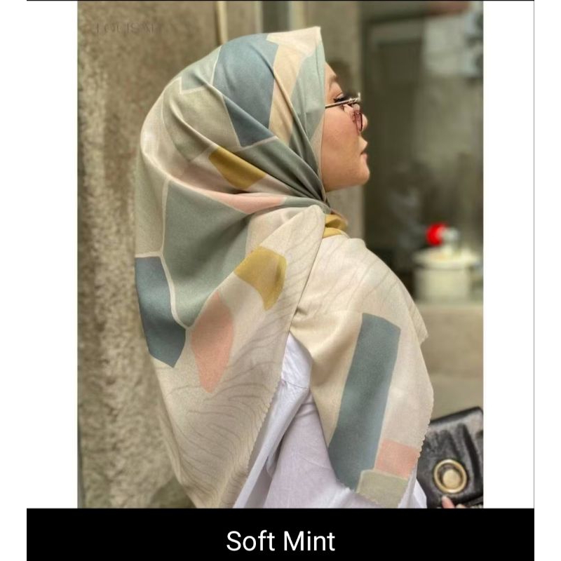 Preloved Timeless Scarf Louisaluna SoftMint
