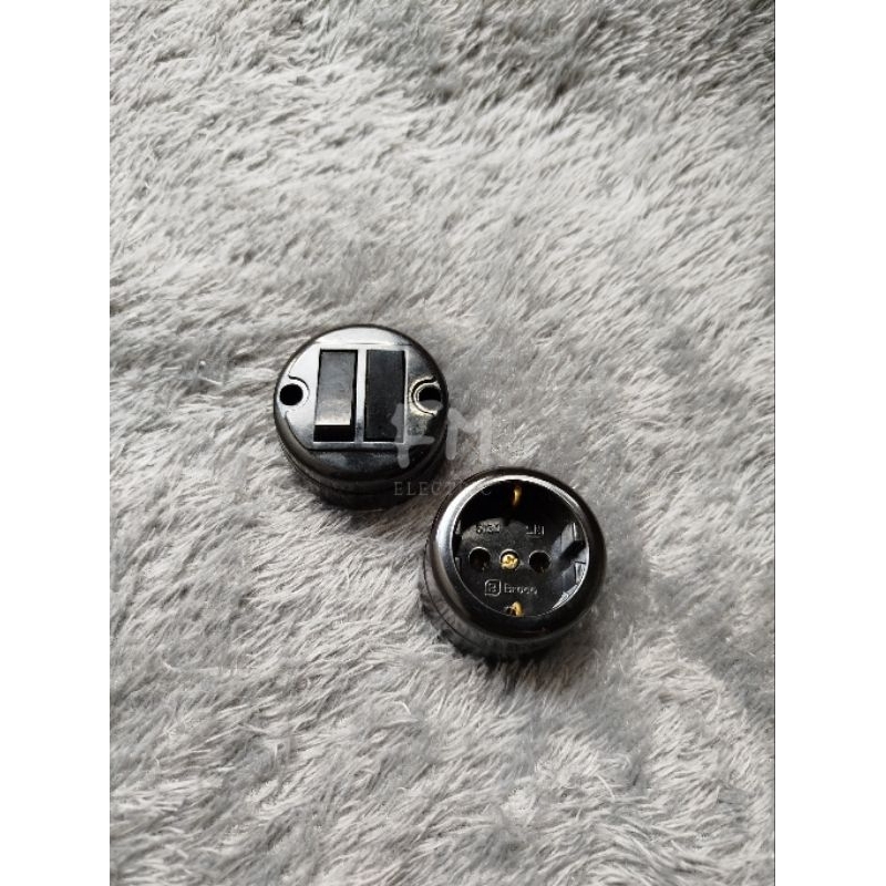 Saklar Engkel | Saklar Seri | Stop Kontak OB Bulat Hitam Broco