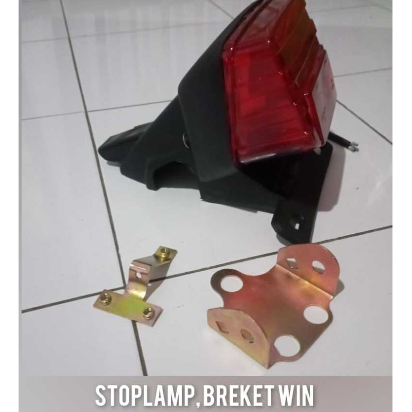 stoplam win 100 +breket lampu rem belakang win 100+breket STOPLAMP LAMPU BELAKANG HONDA WIN SET PANG