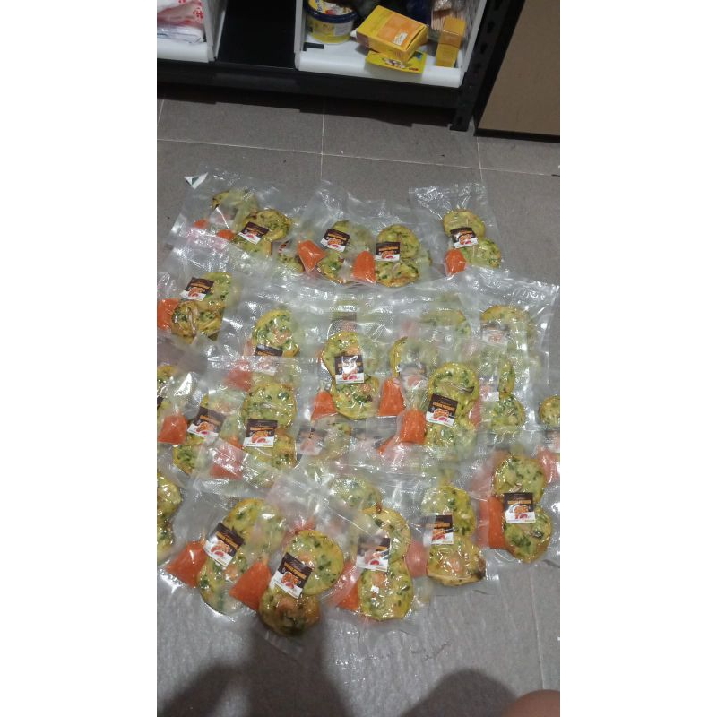 

Bakwan Pontianak ( topping ikan teri )