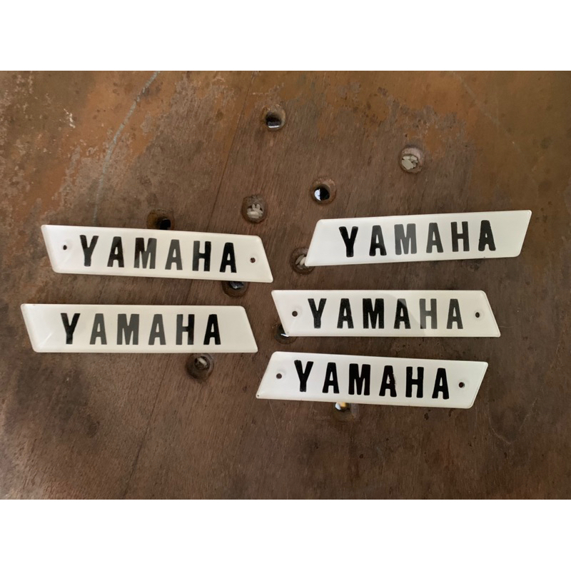 Emblem cover body belakang yamaha U5 / U7