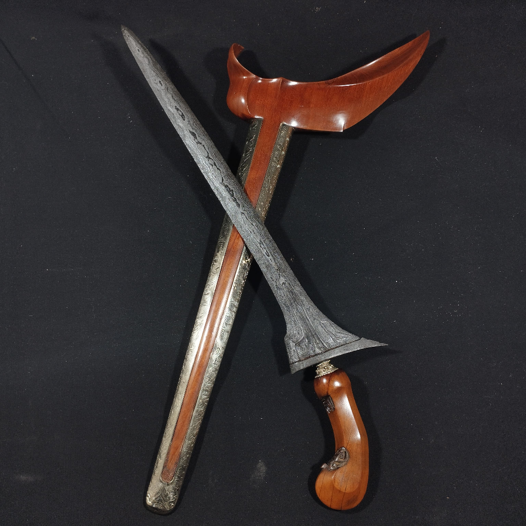 Dhapur Jalak Sangu Tumpeng Pamor Wahyu Tumurun Tangguh Hamengkubuwono Sepuh